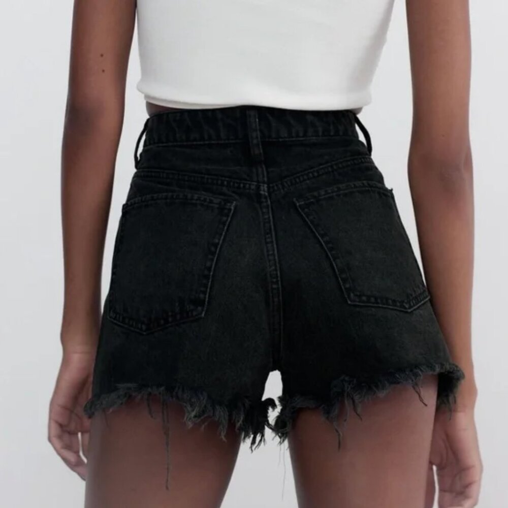 ZARA FRAYED HI RISE DENIM SHORTS - Picture 3 of 5
